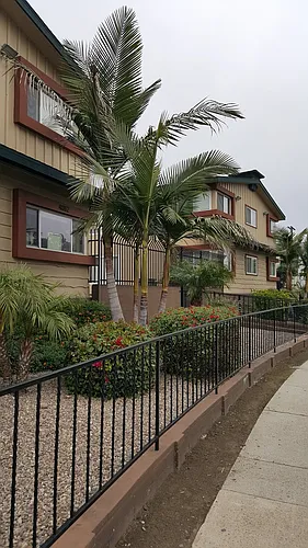 51st Street Apartments FSD Photo 1