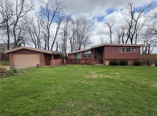 327 Wayne St, Claysville, PA 15323