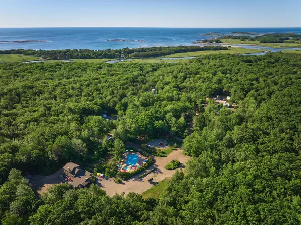 277 Mills Rd, Kennebunkport, ME 04046