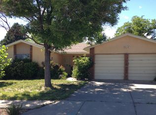 7321 Yorktown Ave NE, Albuquerque, NM 87109