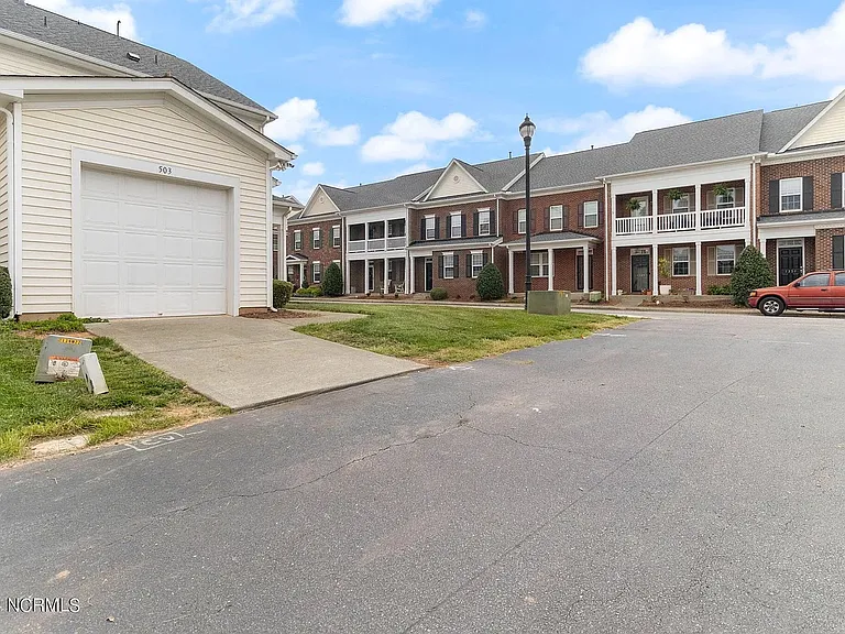 503 Dragby Ln — Photo 6