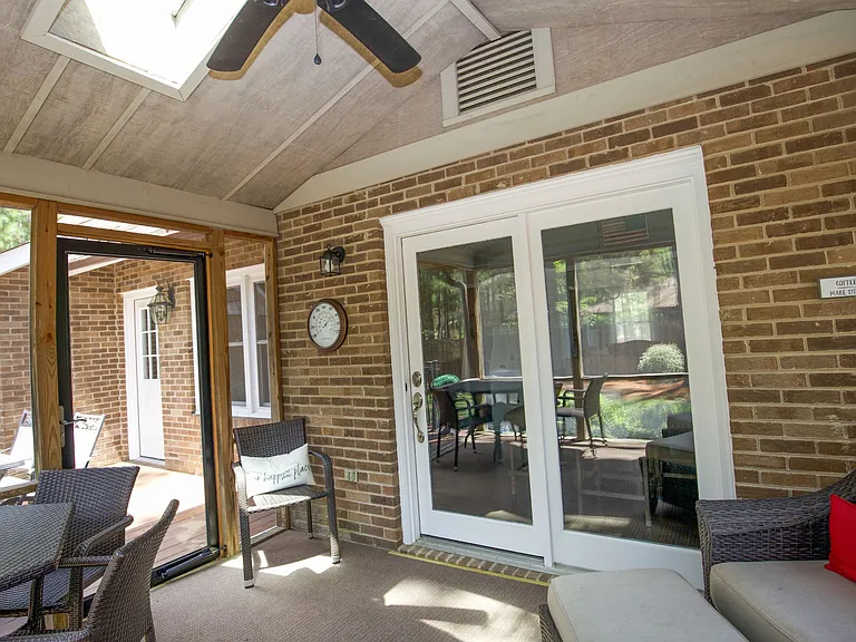 1 Quincy Pl — Photo 19