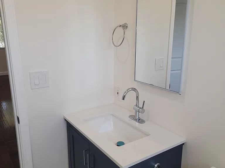 225 S Madison Ave #8 — Photo 20