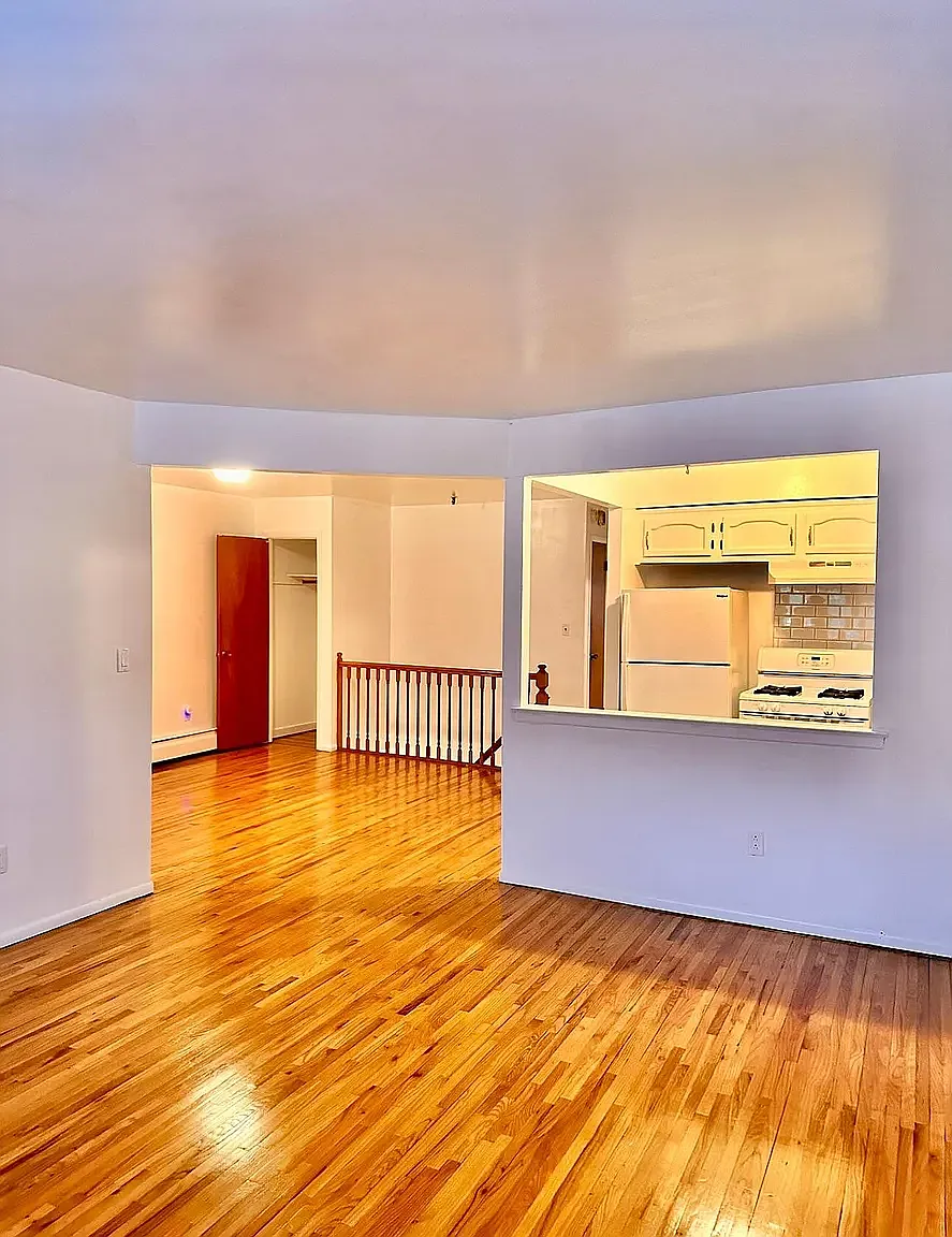 3 bed, $3,700 — Photo 4