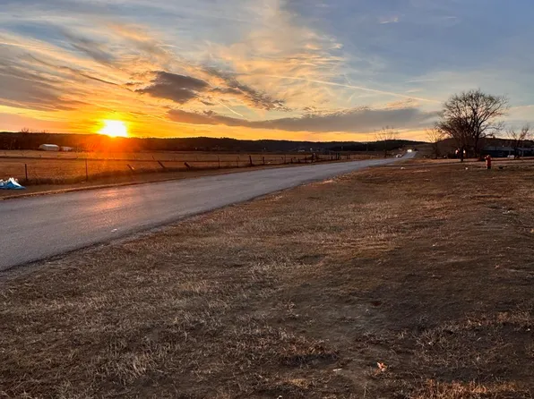 370 Whitney St, Hermosa, SD 57744