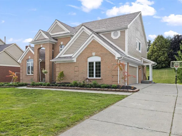 12173 Chandler Dr, Plymouth, MI 48170