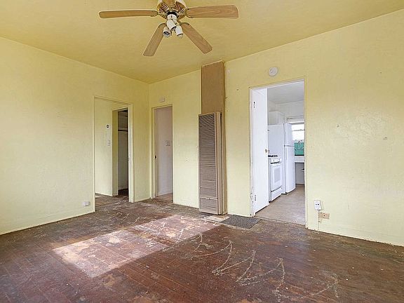 5th image of 215 Alvarado St