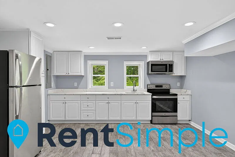 5223 Emmanuel Ln