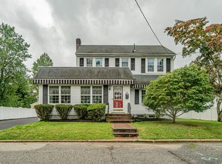 26 Byrnes Ln, Eatontown, NJ 07724