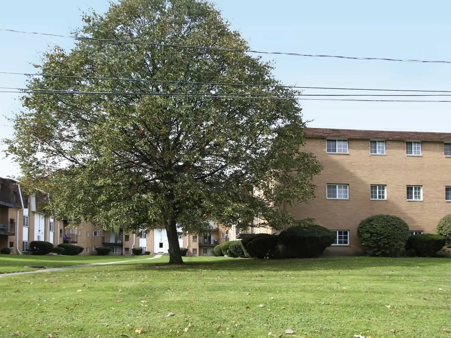 Lafayette Village — Photo 4