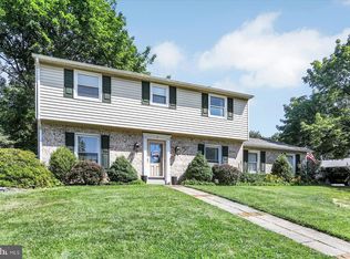 2 Covington Dr, Shrewsbury, PA 17361
