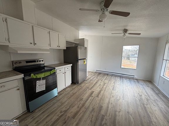 2nd image of 45 Bannister Dr NE