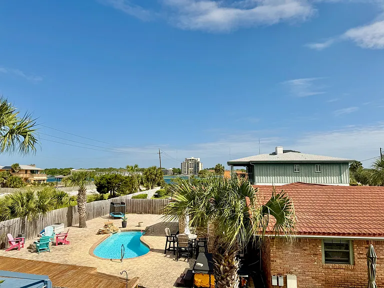 723 Sailfish Dr — Photo 3