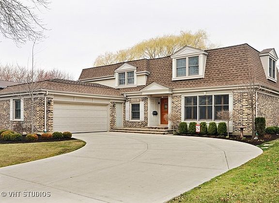 2nd image of 910 W Cypress Dr