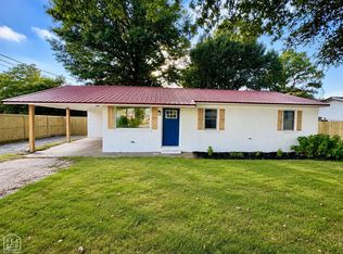 403 Short St, Leachville, AR 72438