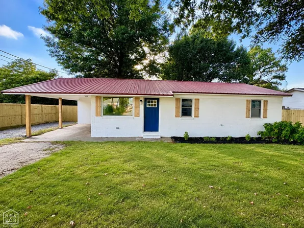 403 Short St, Leachville, AR 72438