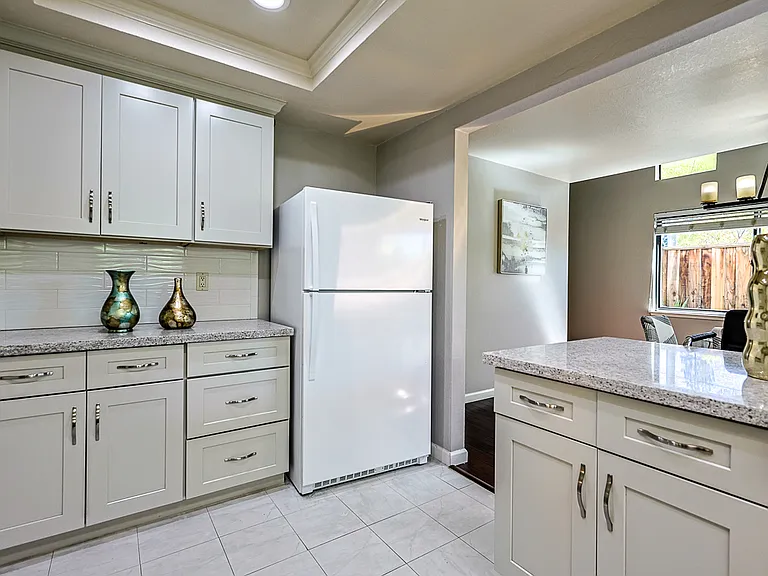 1207 Smith Ave — Photo 11