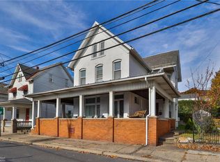 27 E Pennsylvania Ave, Pen Argyl, PA 18072