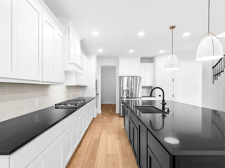 310 Barton Crk — Photo 14