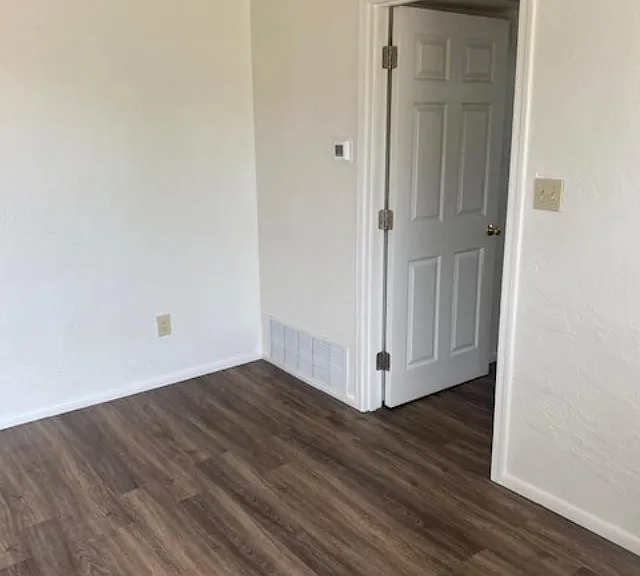 308 E Alturas St #FRONT — Photo 2
