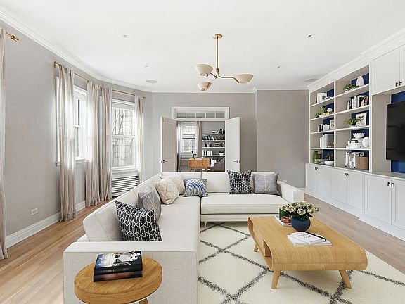 2nd image of 288 W 92nd St #5ADE