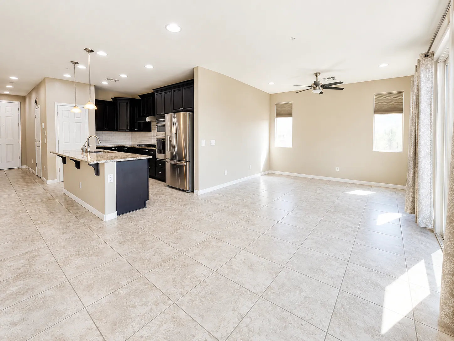 4 bed, 2460 sqft, $3,195 — Photo 2