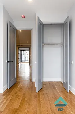 Rented by EXR | media 6