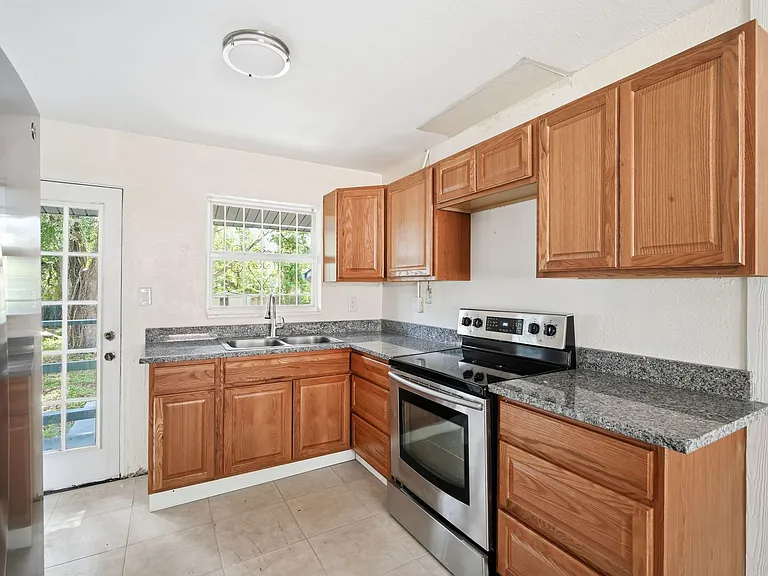 6209 N 43rd St — Photo 5