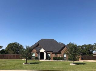 401 Heritage Oaks Dr, Angleton, TX 77515