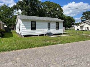 11107 Vine St, Abbeville, LA 70510