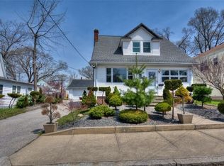 83 Myrtle Ave, Cranston, RI 02910