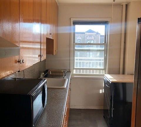 3rd image of 3131 Grand Concourse APT 6G