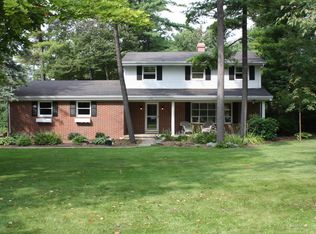 1131 Beechwood Dr, Green Bay, WI 54313