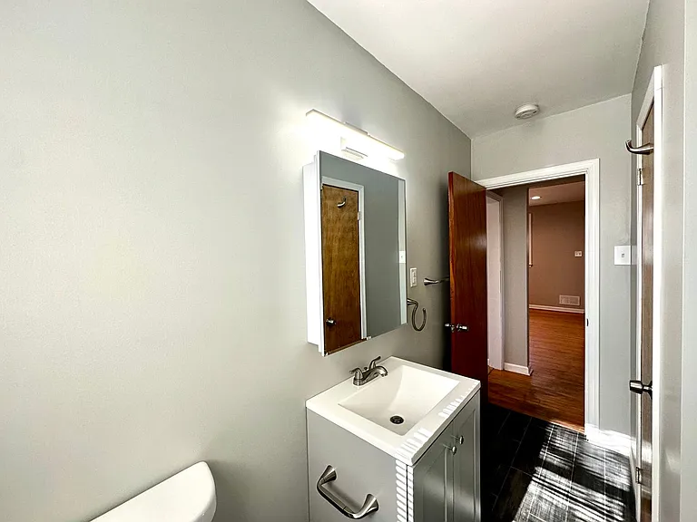 805 N Woodward Dr — Photo 13