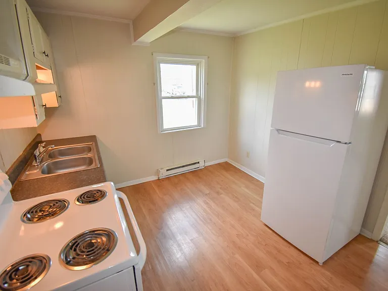 300 W Clinton St — Photo 10
