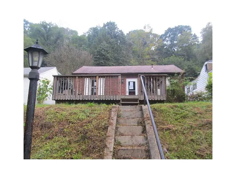 852 Bocktown Rd photo 1