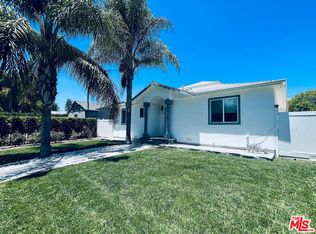 22131 Victory Blvd, Canoga Park, CA 91303