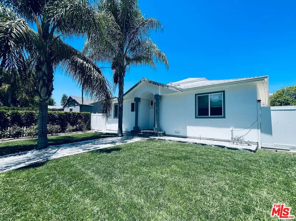 22131 Victory Blvd, Canoga Park, CA 91303