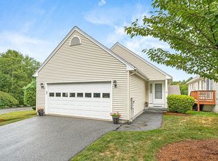 15 Royal Ave UNIT 15, Dracut, MA 01826