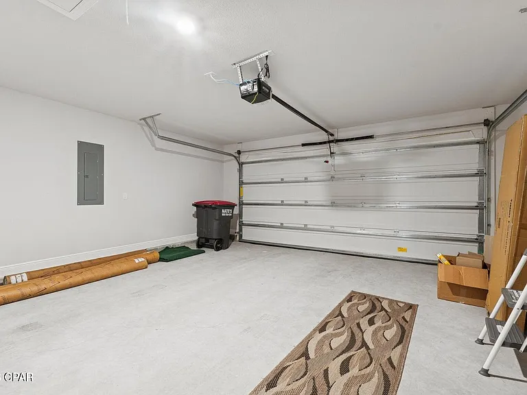 11403 Godart St — Photo 20