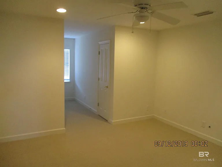 9153 Parliament Cir — Photo 18