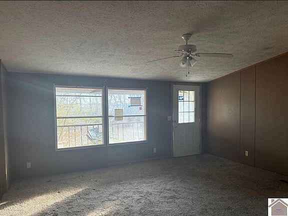 4th image of 5127 La Center Rd