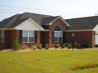 2711 Foxcroft Dr, Sumter, SC 29154