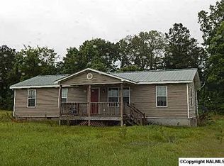 120 Auburn St, Centre, AL 35960