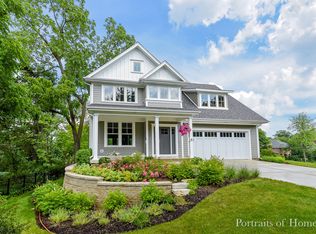 280 Hawkinson Ct, Glen Ellyn, IL