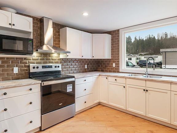 4th image of 5555 Grandview Rd #31