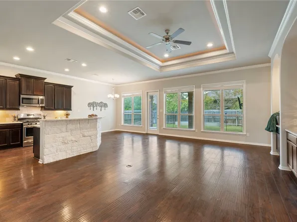 2502 Kinnersley Ln, College Station, TX 77845