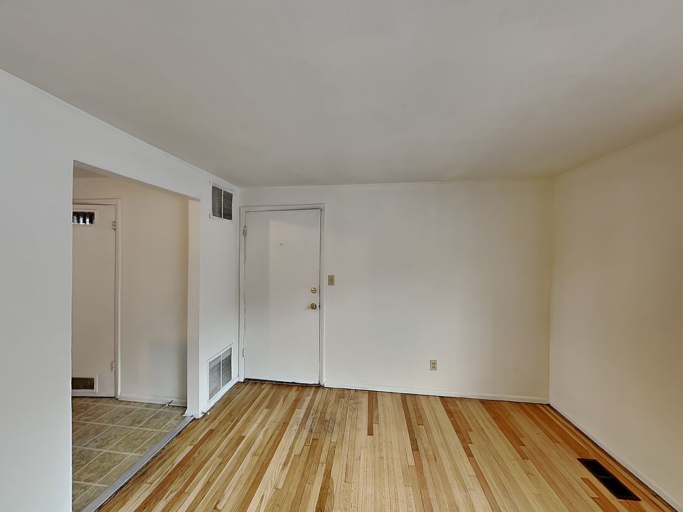 1st image of 801 S McClelland St APT C