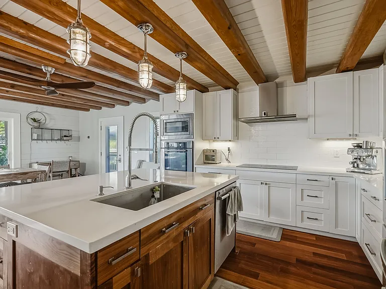 223 Mookua St — Photo 8