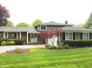936 N Stark Dr, Palatine, IL 60074